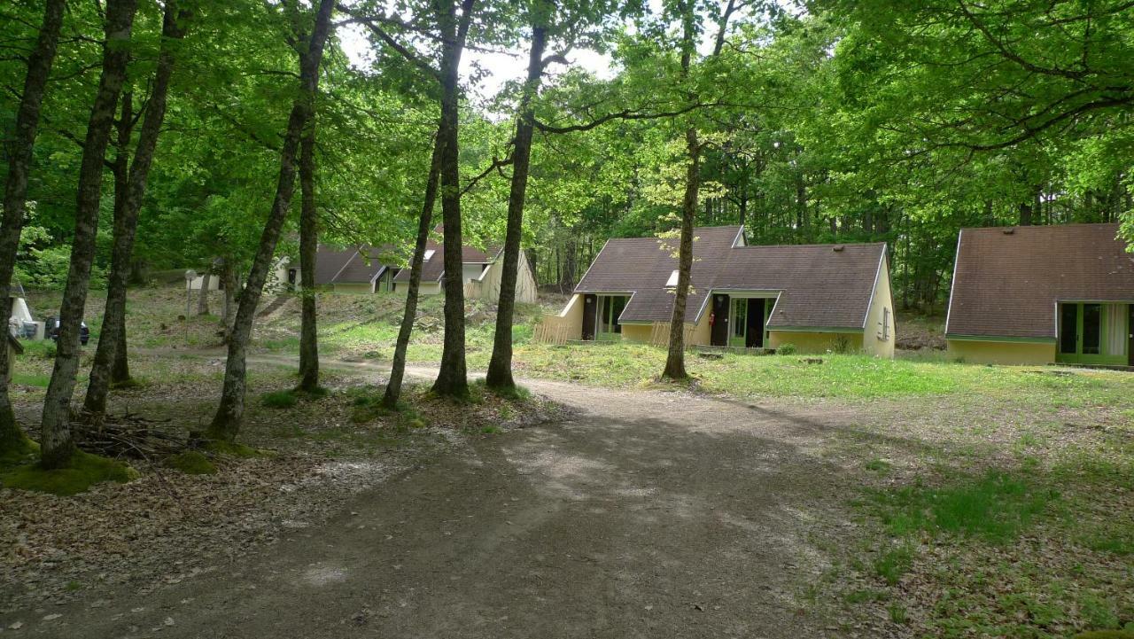Gîtes La Forêt Chenerailles Extérieur photo